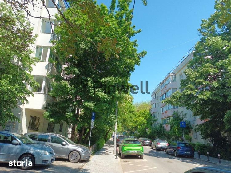 Apartament cu 2 camere decomandat în Tei