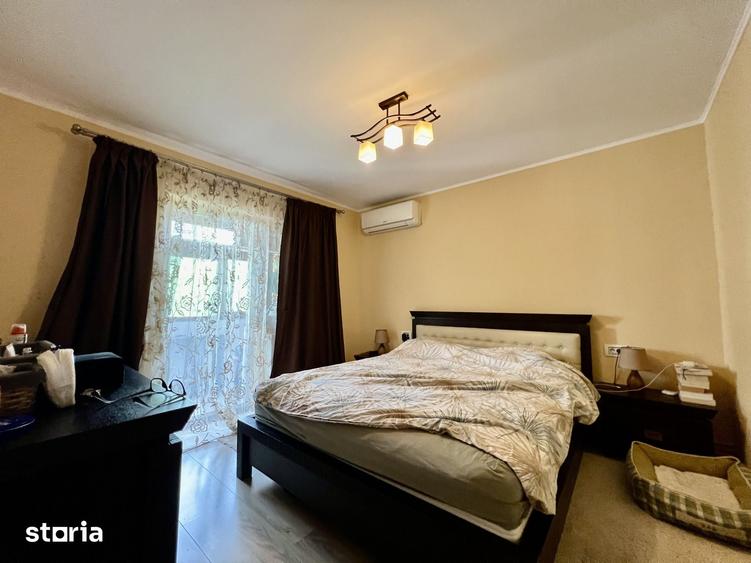 Apartament cu 3 camere decomandat în Est