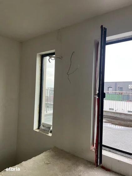Apartament cu 5 camere decomandat în Remetea