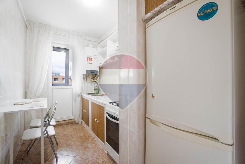 Apartament cu 3 camere decomandat în Griviței