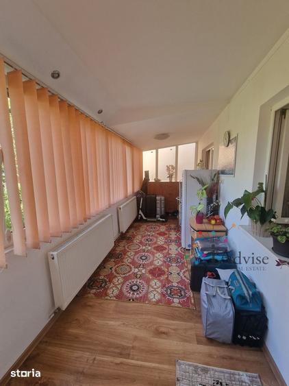 Apartament cu 3 camere în Florilor