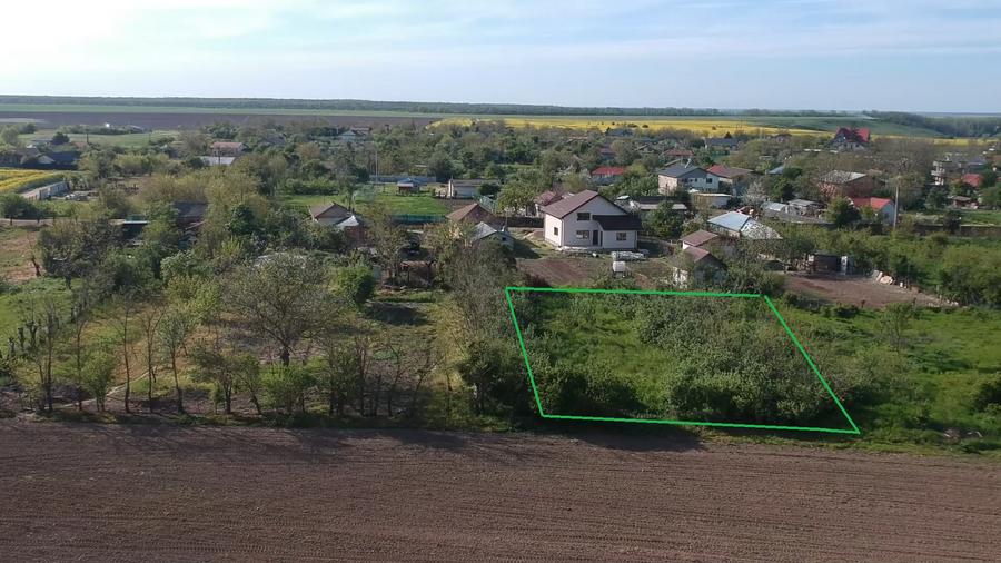 Teren Construcții intravilan de 1621 mp, în Frumușani