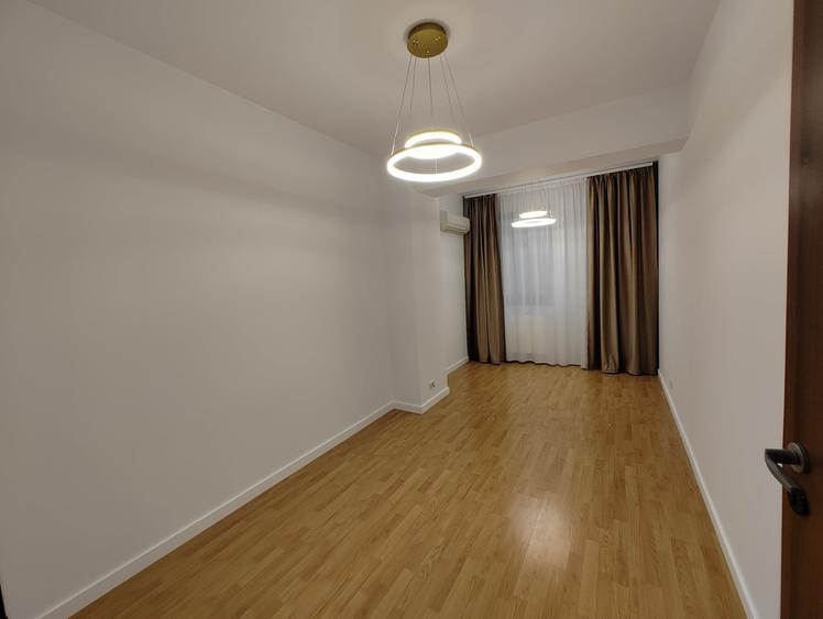 Apartament cu 3 camere decomandat, mobilat în Aviației