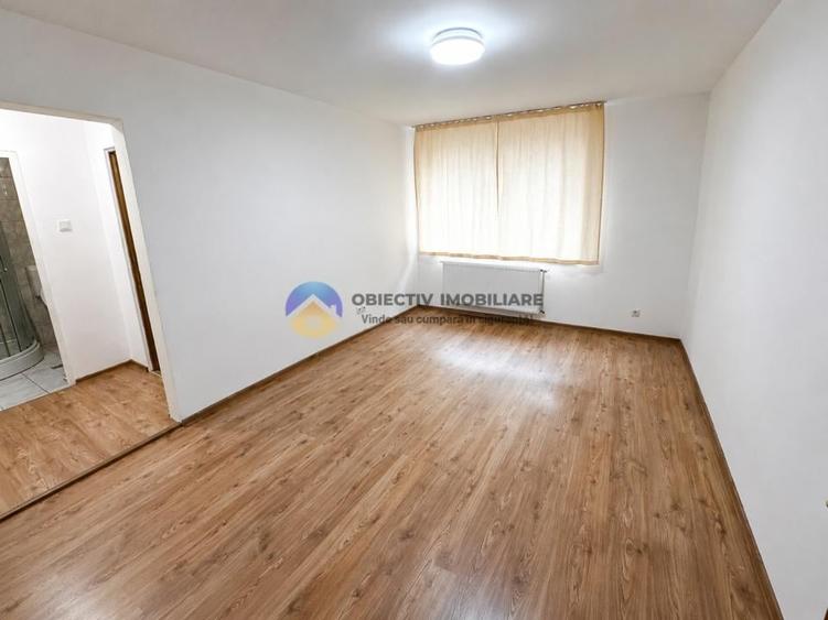 Apartament cu 2 camere semidecomandat în Mărăței