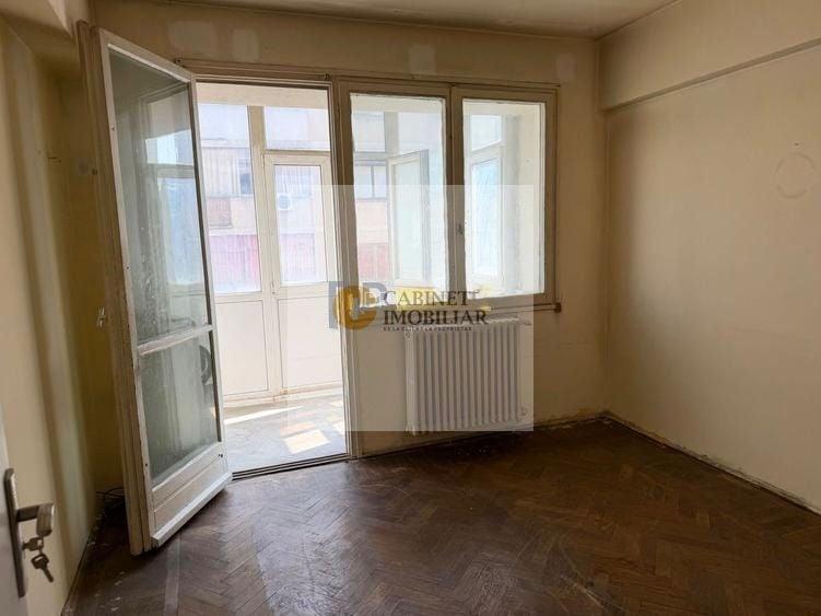3 camere I Cismigiu  I De renovat I Etaj 4 - 4