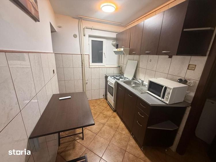 Apartament cu 2 camere decomandat în Valea Rosie