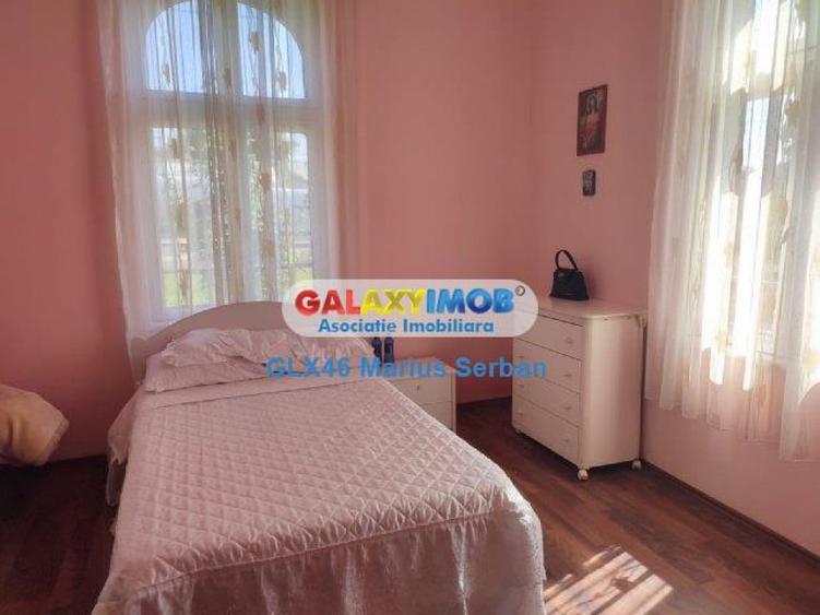 Casă cu 3 camere cu Teren 2354 Mp în Răzvad