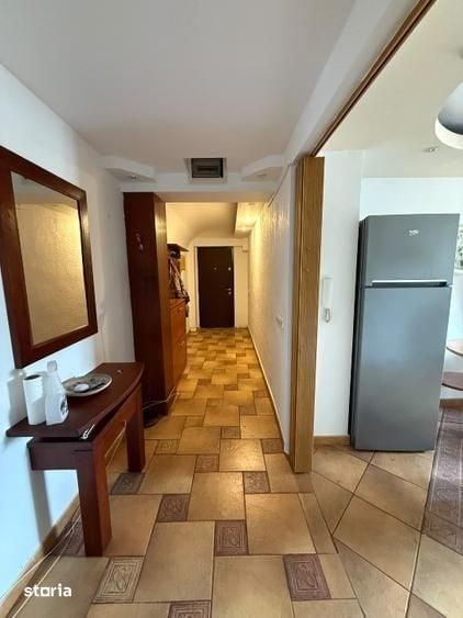 Apartament cu 3 camere decomandat în Griviței