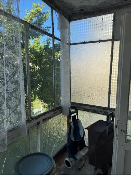 Apartament cu 2 camere decomandat în Exterior Vest