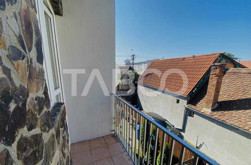 Apartament cu 3 camere decomandat, mobilat în Turnișor