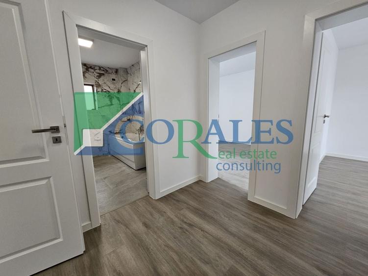 Apartament cu 3 camere decomandat în Girocului