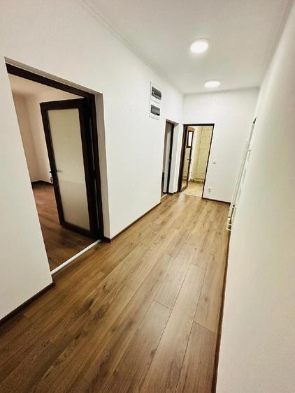 Spațiu comercial, de 160 mp, în Central
