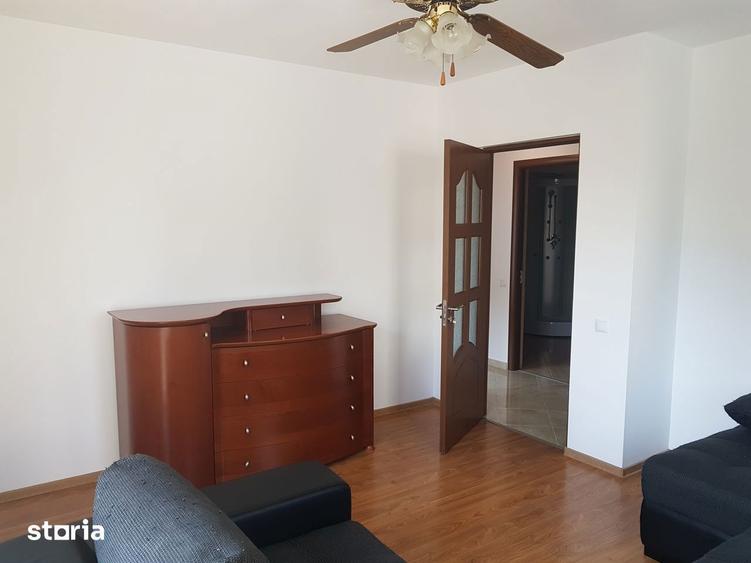 Apartament cu 2 camere decomandat în Traian