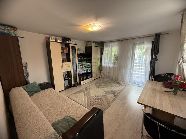 Apartament cu 2 camere decomandat în Bariera Vâlcii