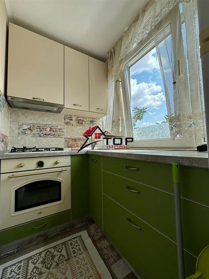 Apartament cu 2 camere decomandat, mobilat în Metalurgie