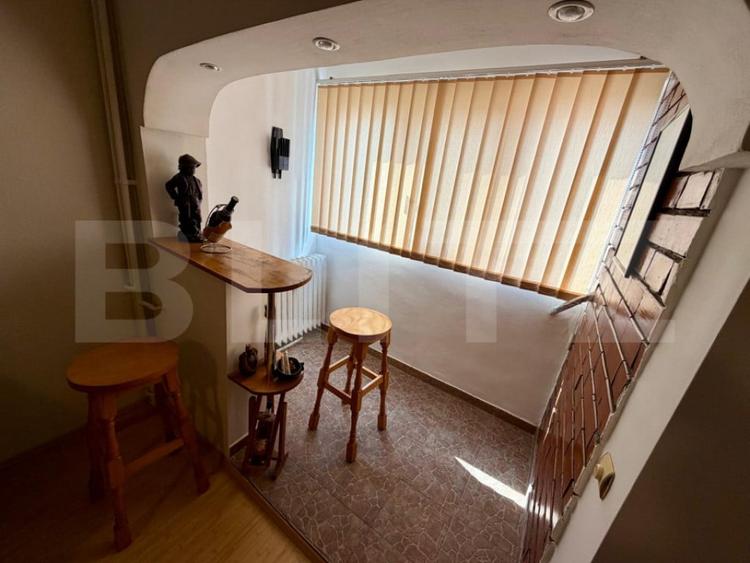 Apartament cu 2 camere decomandat în 1 Mai
