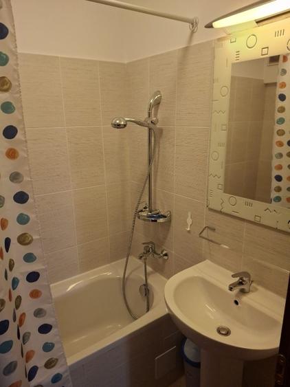 Apartament cu 3 camere decomandat, mobilat în Bucureștii Noi