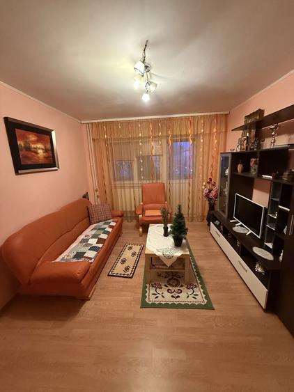 Apartament cu 2 camere decomandat în Radu Negru