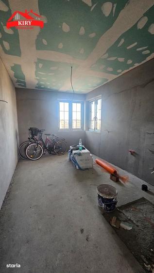 Casă cu 4 camere în Zimandcuz
