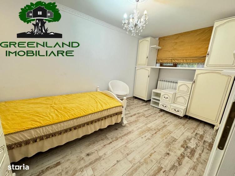 Apartament cu 4 camere decomandat în Bucium