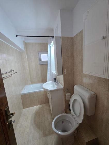 Garsonieră decomandată în Ceangăi