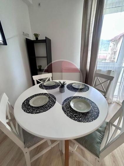 Apartament cu 2 camere decomandat, mobilat în Independenței
