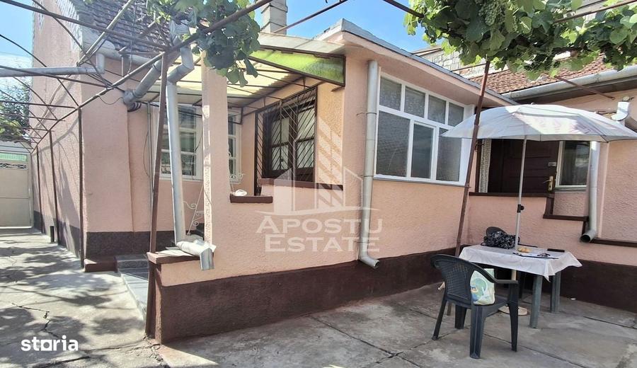 Casă cu 4 camere cu Teren 360 Mp în Micălaca