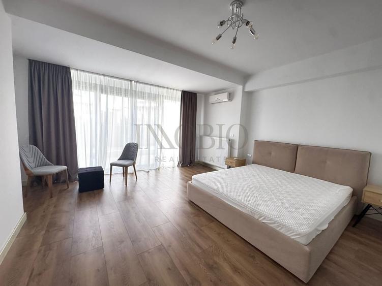 Casă individuală cu 6 camere cu Canalizare în Băneasa
