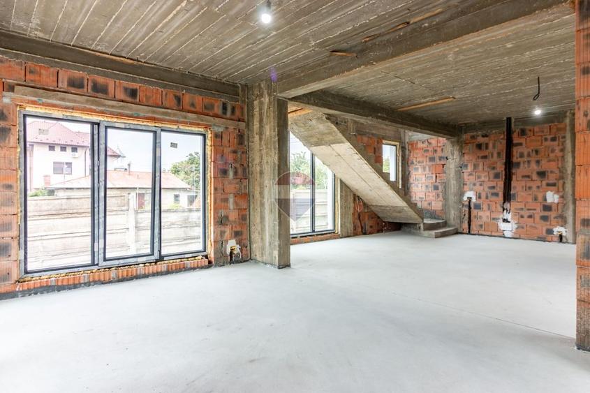 Casă individuală cu 5 camere cu Teren 400 Mp în Ultracentral