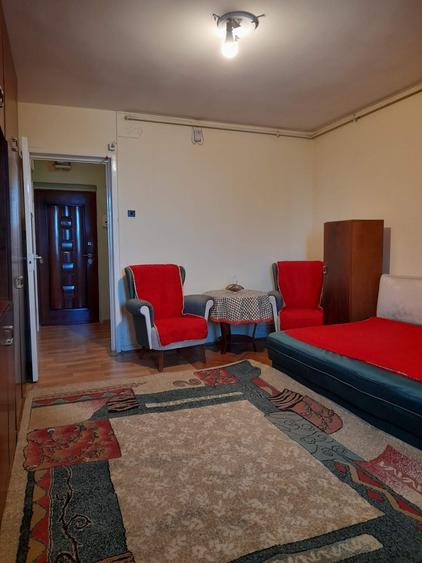 Garsonieră decomandată în Aleea Carpați