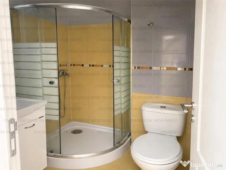 Apartament cu 3 camere decomandat în Astra