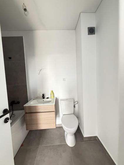 Apartament cu 2 camere decomandat în Militari