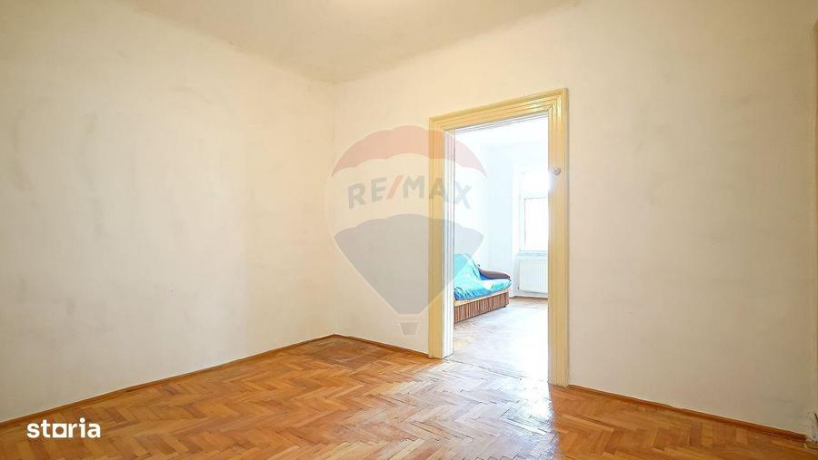 Casă cu 3 camere cu Teren 149 Mp în Centrul Istoric