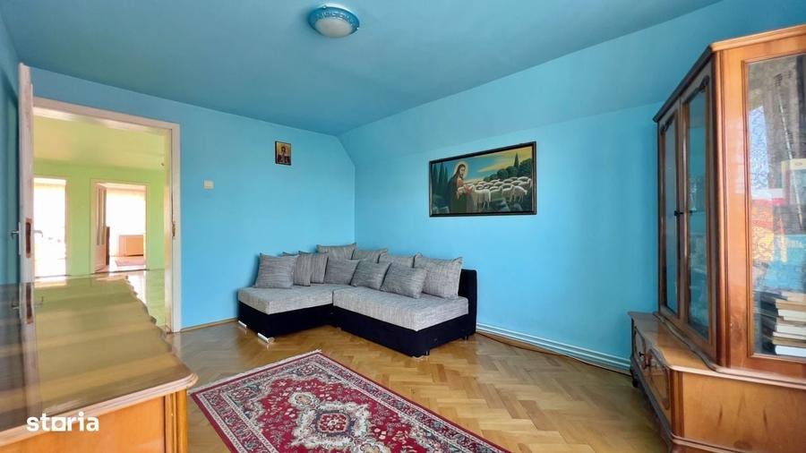 Casă cu 4 camere în Ultracentral