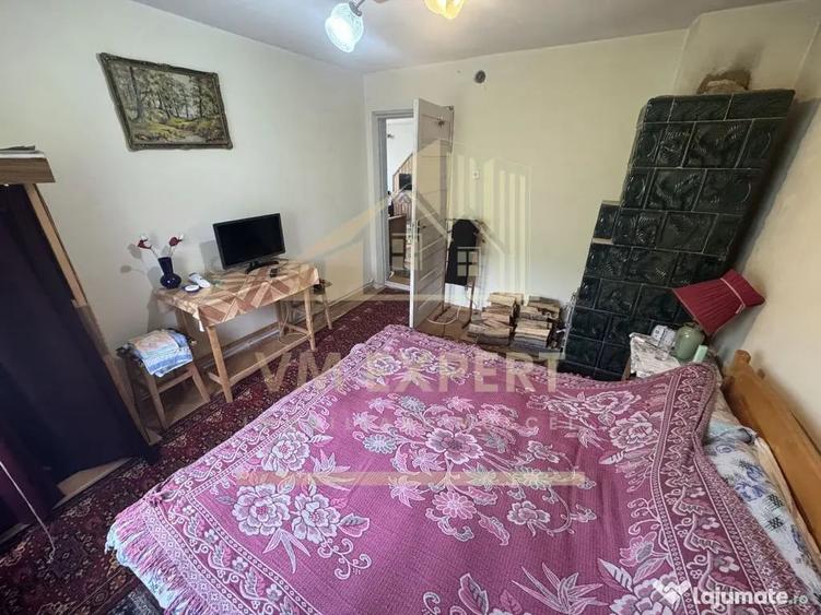 Casă cu 11 camere cu Teren 893 Mp în Lerești