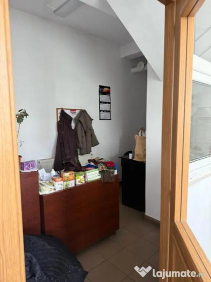 Spațiu comercial, de 840 mp, în Brestei