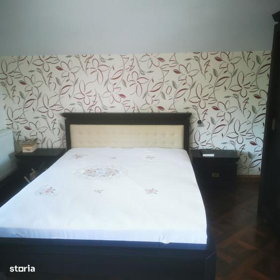 Casă cu 3 camere în Central