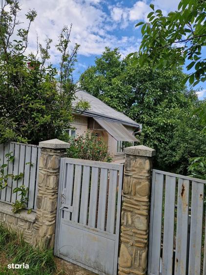 Casă cu 3 camere cu Teren 14000 Mp în Burdujeni