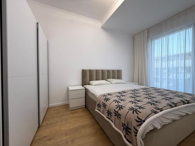 Apartament cu 2 camere semidecomandat, mobilat în Florești