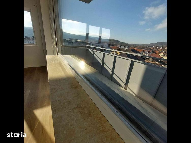 Apartament cu 3 camere în Baciu