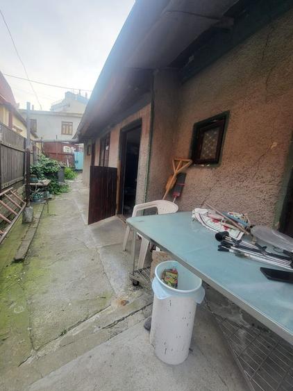 Casă individuală cu 3 camere cu Canalizare în Mihai Bravu