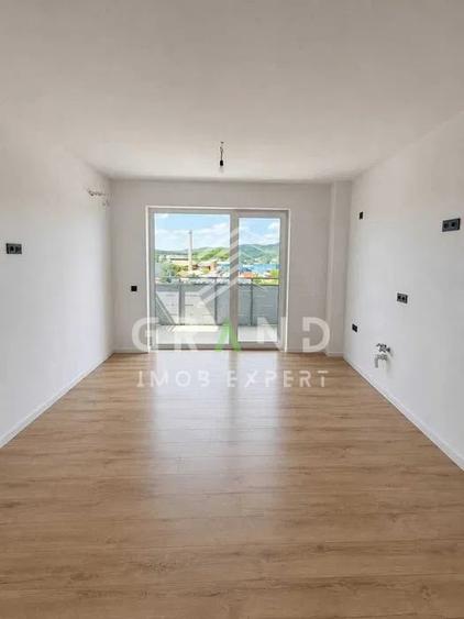 Apartament cu 2 camere semidecomandat în Mărăști