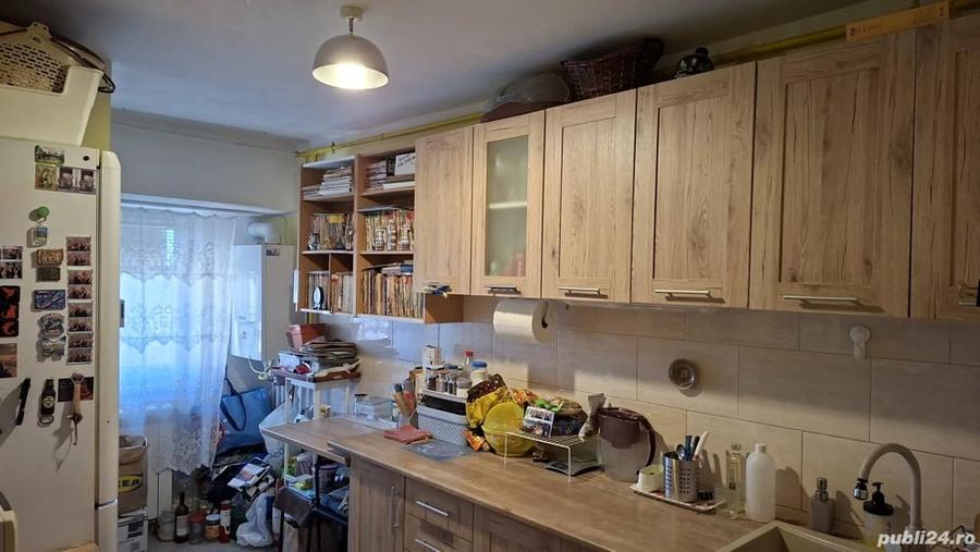 Apartament cu 4 camere decomandat în Central