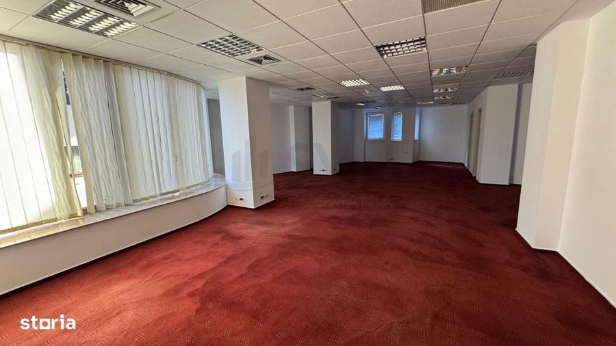Spațiu comercial, de 3,500 mp, în Victoriei