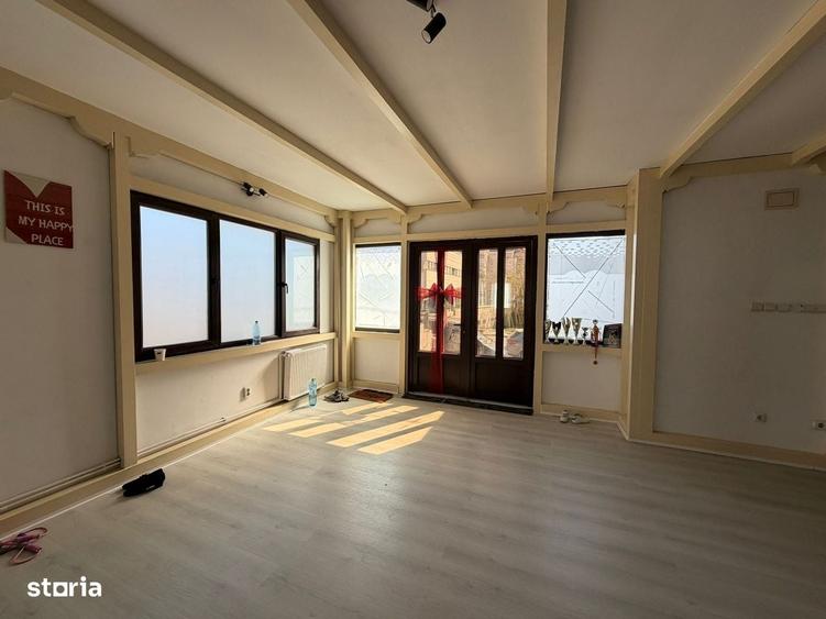 Casă cu 4 camere cu Teren 158 Mp în Păcurari