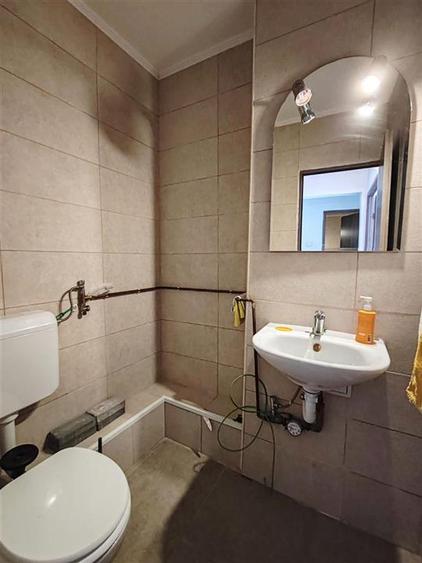 Apartament cu 3 camere decomandat, mobilat în Astra
