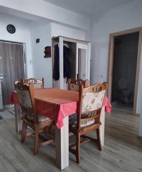 Apartament cu 2 camere decomandat în Hipodrom 3