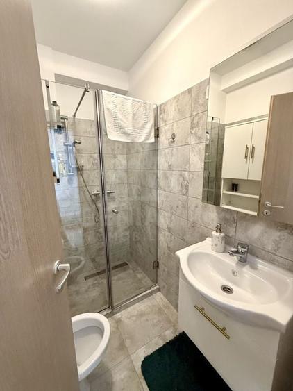 Apartament cu 2 camere semidecomandat în Cornitoiu