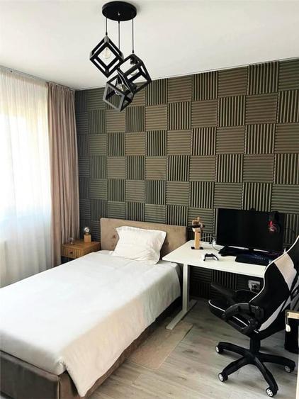 Apartament cu 3 camere decomandat în Aradului