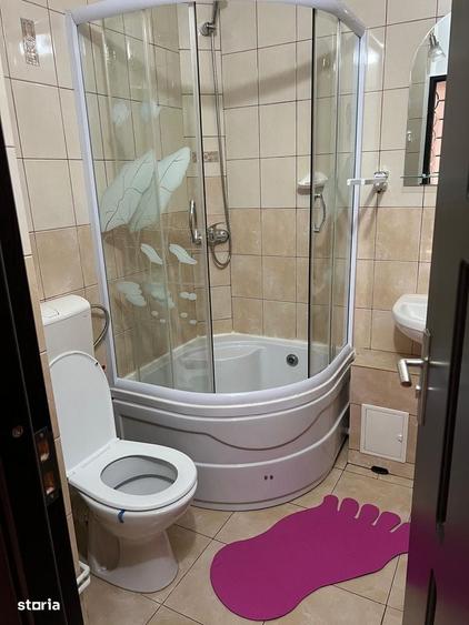 Apartament cu 4 camere decomandat în Central